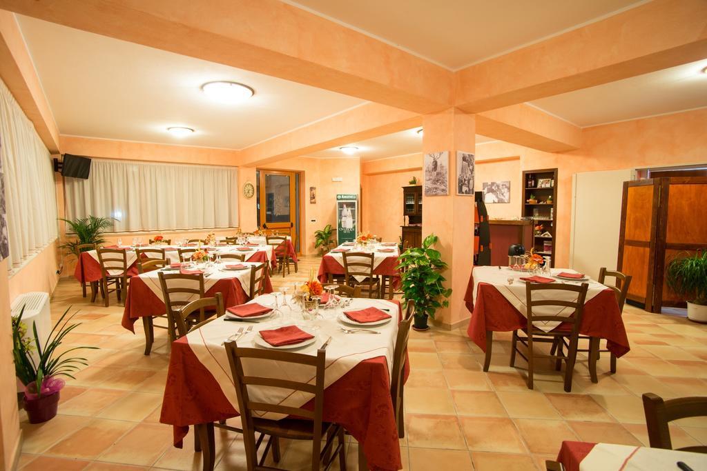 Agriturismo U' Casinu Da Scala 캄포라산지오바니 외부 사진