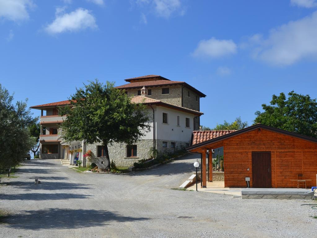 Agriturismo U' Casinu Da Scala 캄포라산지오바니 외부 사진